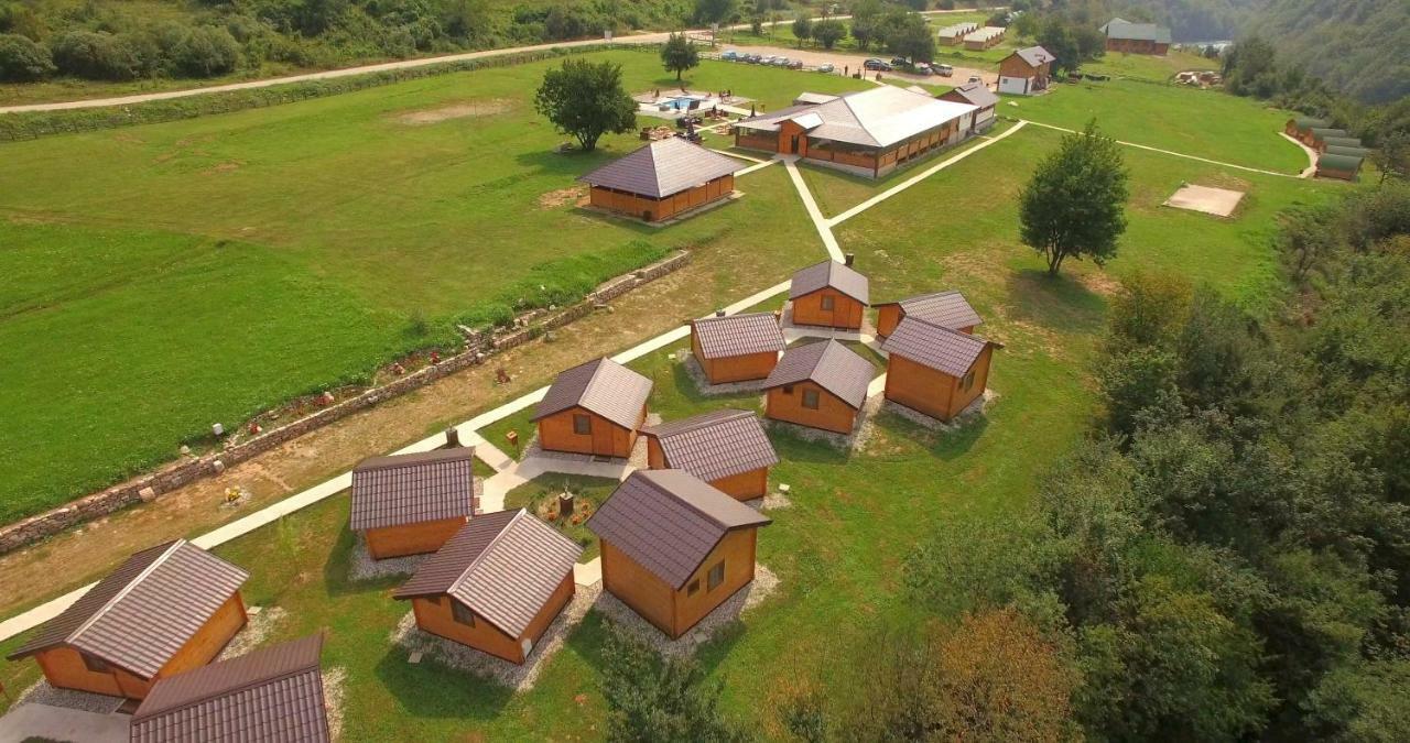 פוצ'ה Trio Lux Resort מראה חיצוני תמונה
