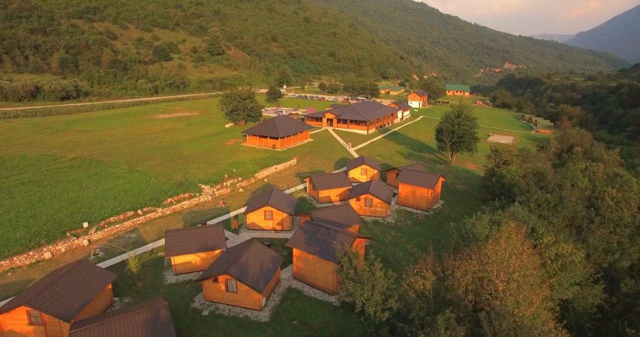 פוצ'ה Trio Lux Resort מראה חיצוני תמונה