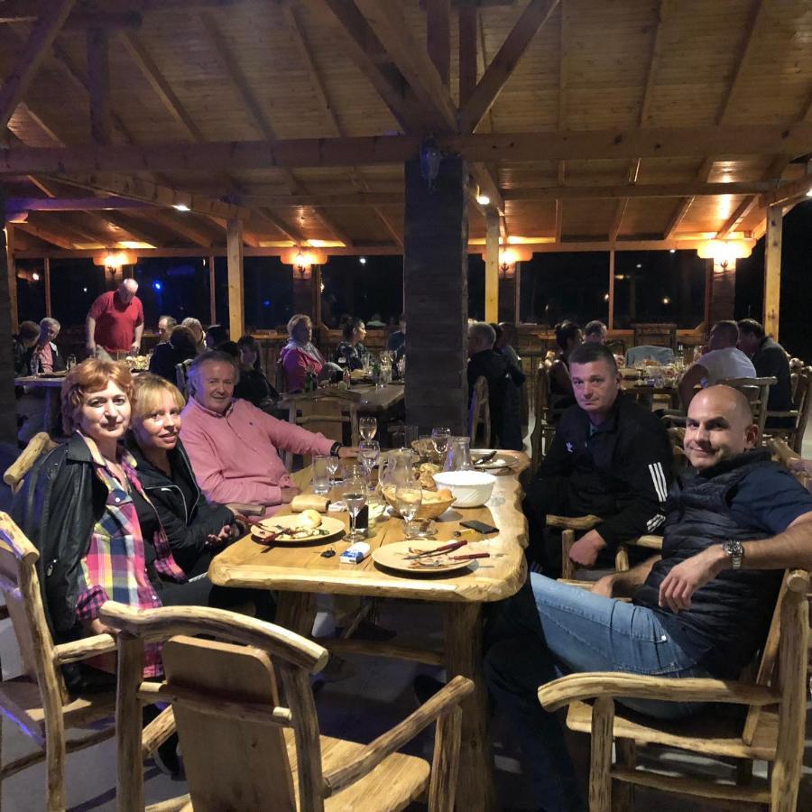 פוצ'ה Trio Lux Resort מראה חיצוני תמונה
