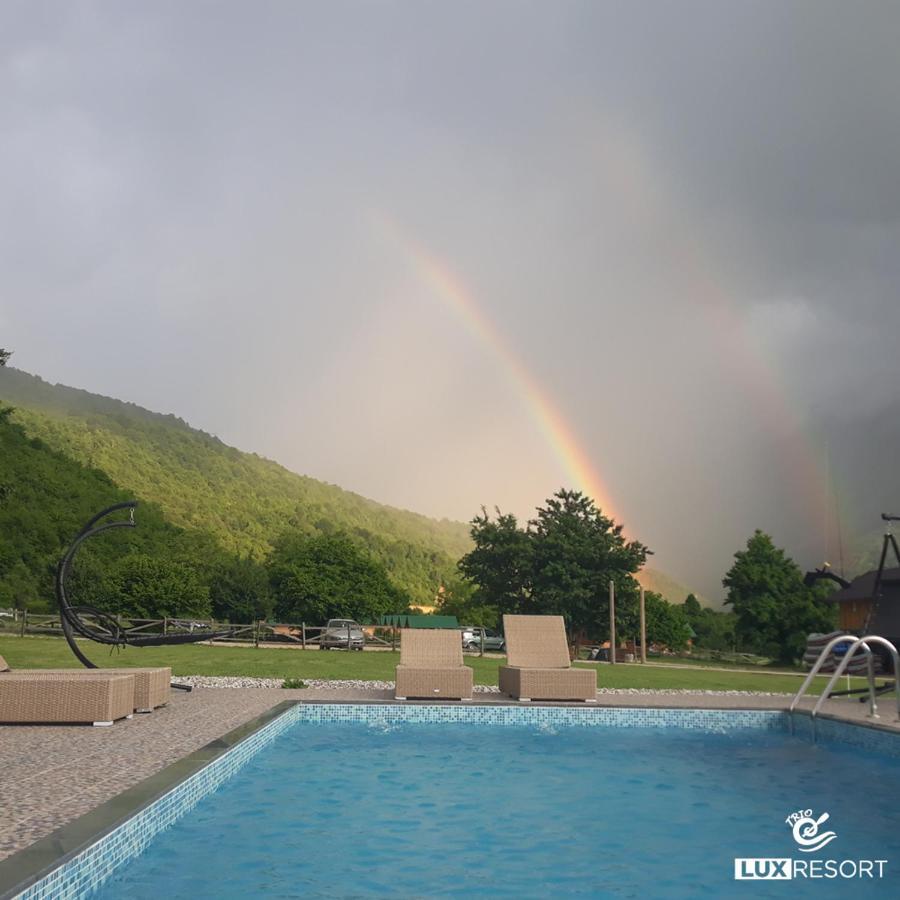 פוצ'ה Trio Lux Resort מראה חיצוני תמונה