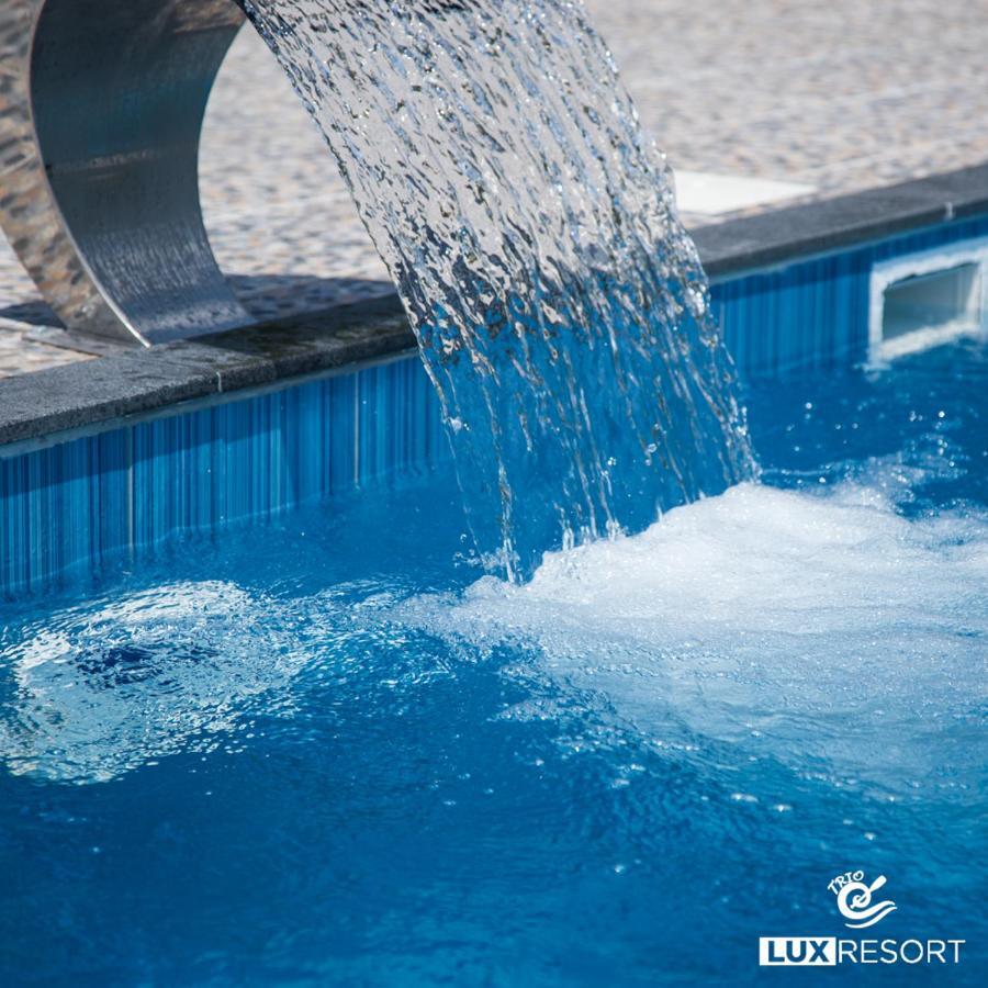 פוצ'ה Trio Lux Resort מראה חיצוני תמונה