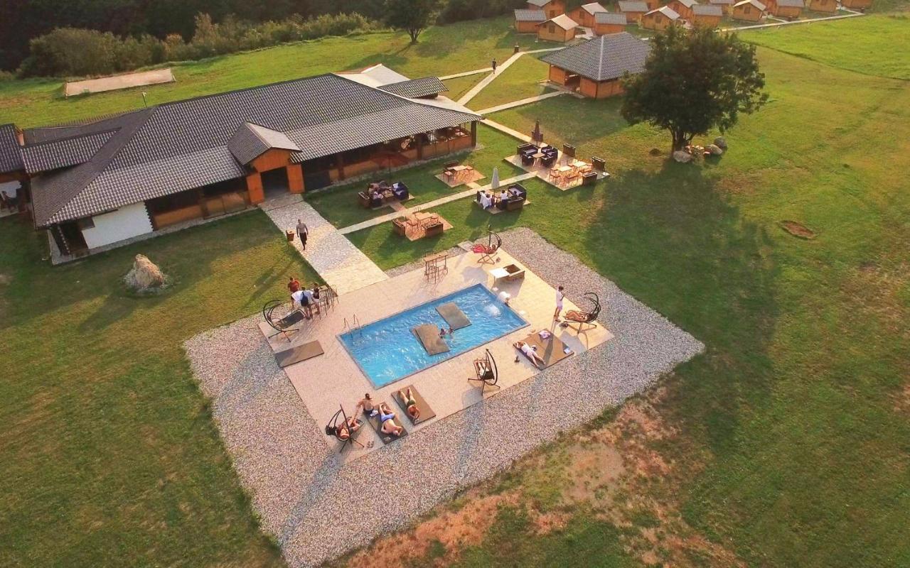 פוצ'ה Trio Lux Resort מראה חיצוני תמונה